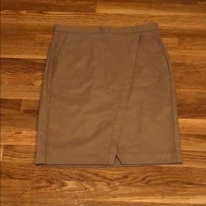 Banana Republic Tan Pencil Skirt w/ Pleat